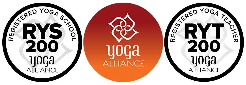 Yoga Alliance zertifizierter Yogalehrer Yoga Alliance zertifizierter Yogalehrer