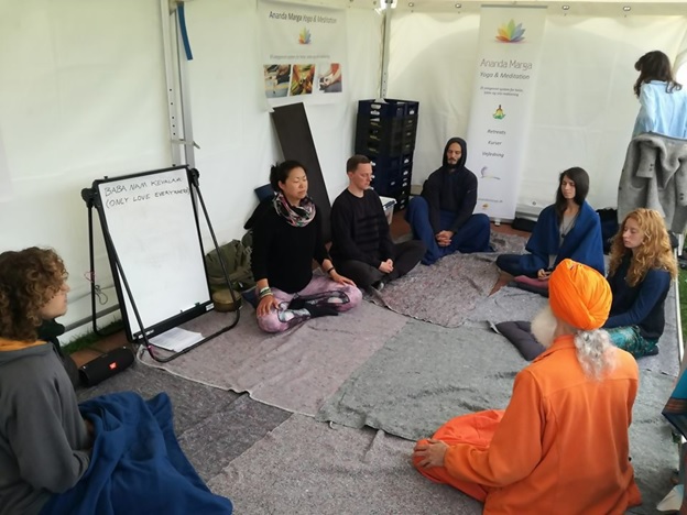 die besten Yogalehrerausbildungen in Dänemark und den Benelux-Ländern