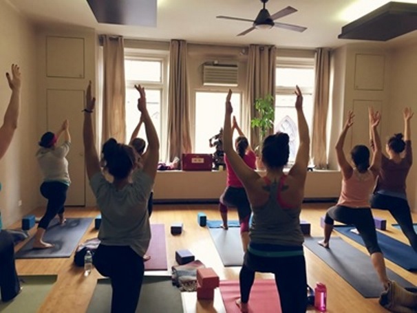 Die besten Yogalehrer-Ausbildungsprogramme in Frankreich