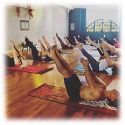 the best yoga teacher trainings in chicago