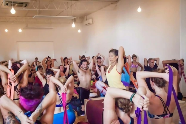the best yoga teacher training programs in sydney