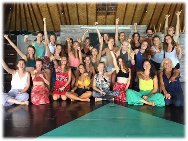 el mejor entrenamiento de yoga en bali