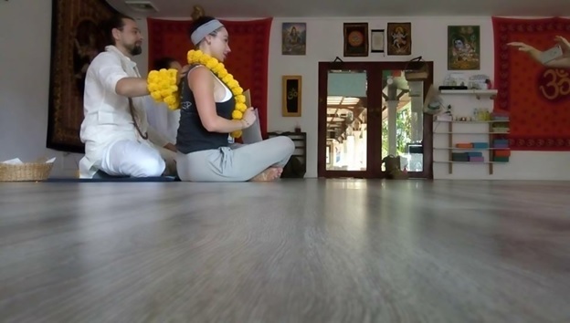 the best yoga teacher trainings in thailand