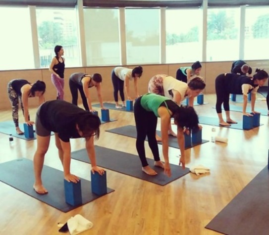 migliori corsi di formazione per insegnanti di yoga a Bangkok