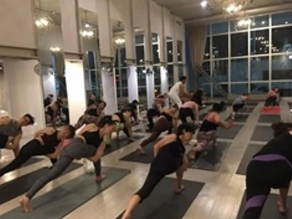 top yoga teacher training schools in bangkok