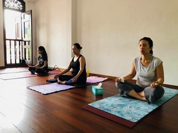 mejores escuelas de yoga para profesores en singapur