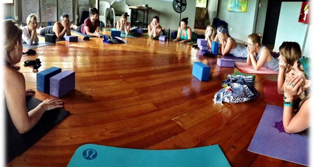 formación de profesorado de yoga cara bali yoga