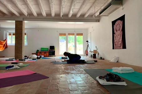 miglior formazione di insegnanti di yoga di 200 ore in Spagna