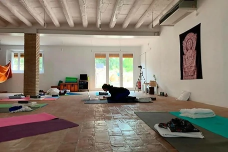 best 200-hour yoga teacher training in Spain