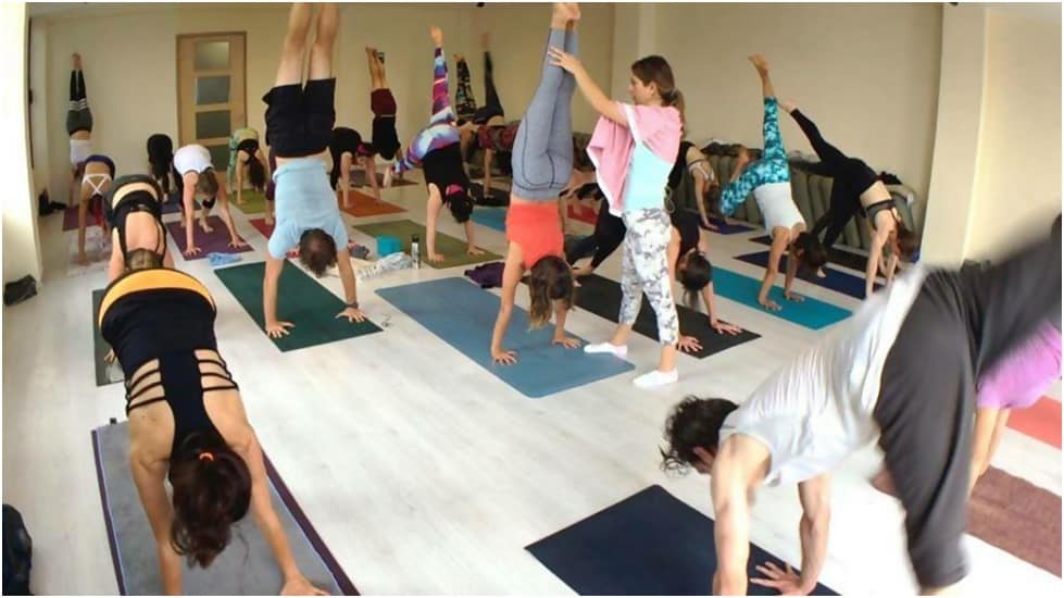 yoga teacher training in indonesia