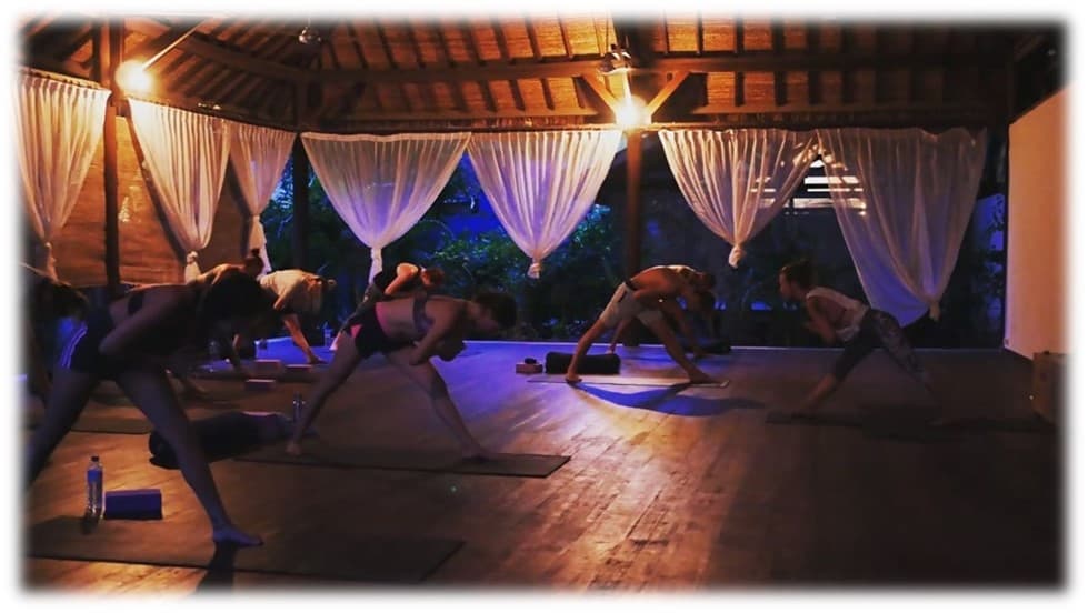 yoga teacher training program indonesia 