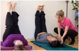 mejores programas de formación de profesores de yoga en california