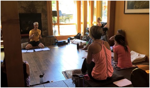 Yogalehrer-Ausbildungsprogramme in Edmonton