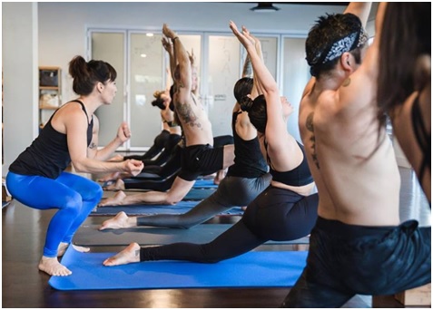 entrenamiento de yoga california