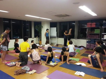 beste Yogalehrerausbildung in Tokio