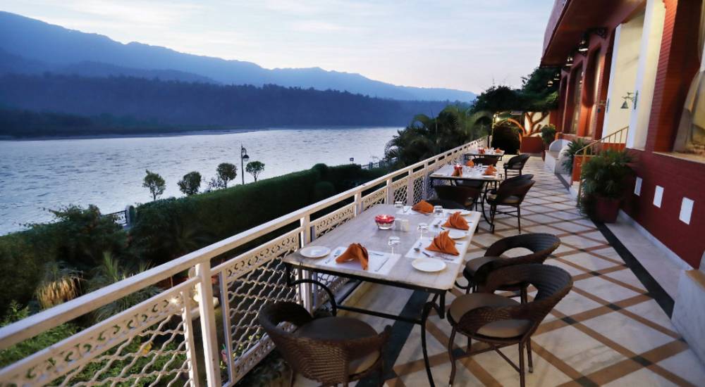 yoga teacher training in rishikesh