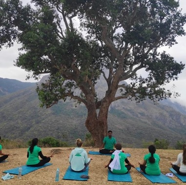 profesorado de yoga en dubai