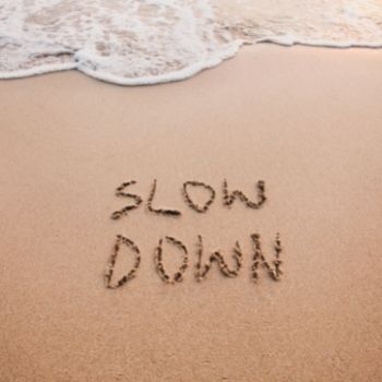 desacelerar el desafío de la meditación