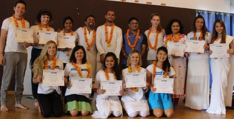 siddhi-yoga-teacher-training-graduation