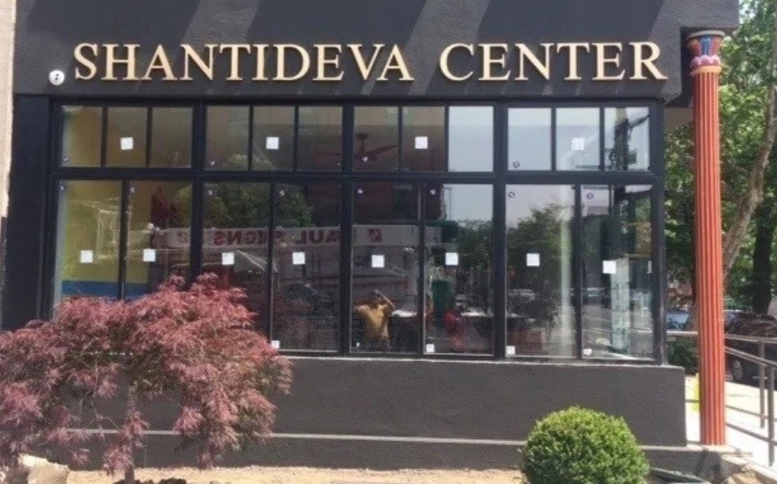 Yoga tibetano al Centro Shantideva