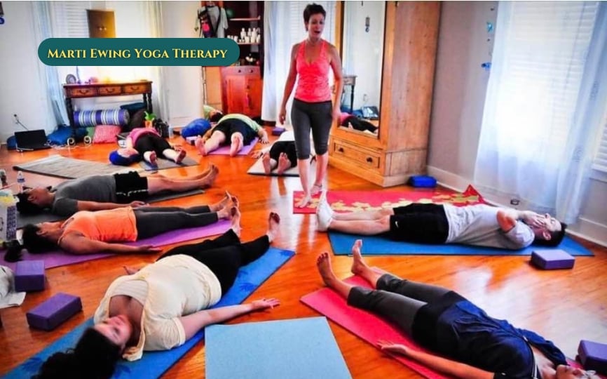 Marti Ewing Yoga-Therapie