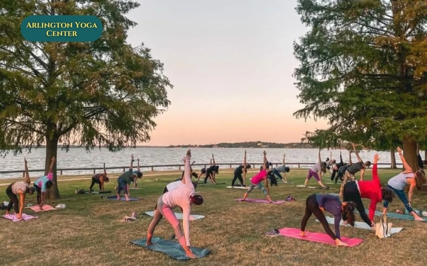 Centro de Yoga de Arlington