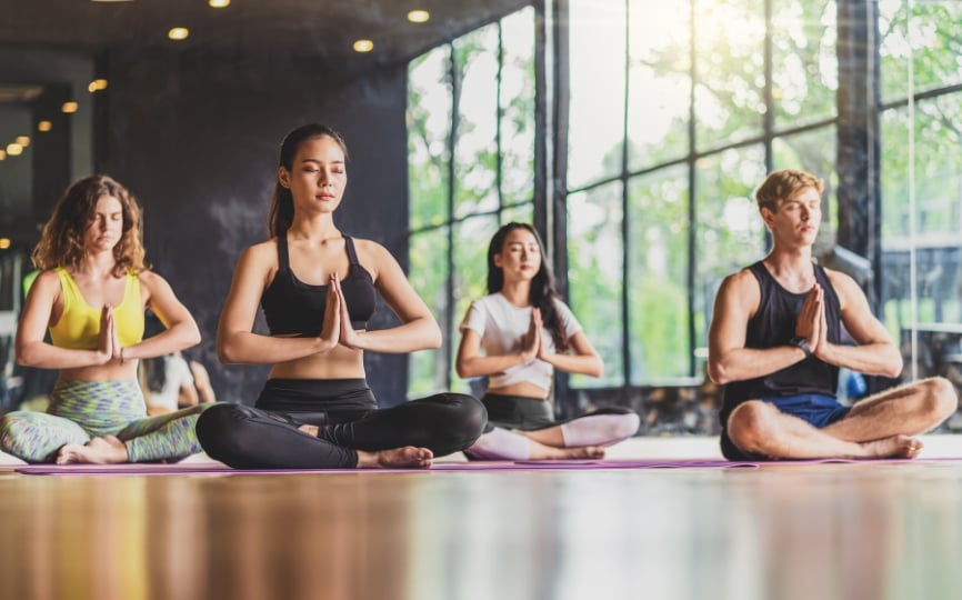 प्रकृति के निकट योग कक्षाएं