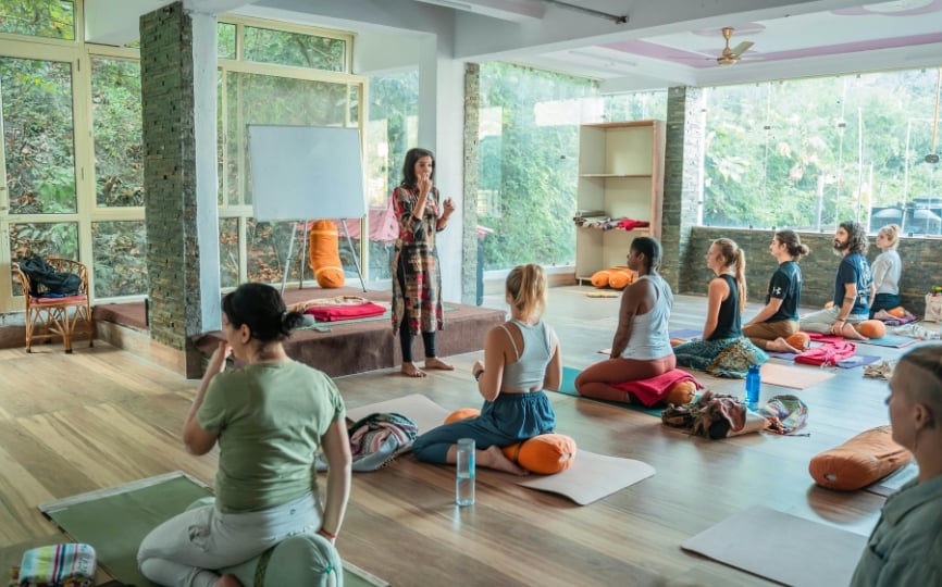 Understanding Different Yoga Alliance Teacher Training Levels